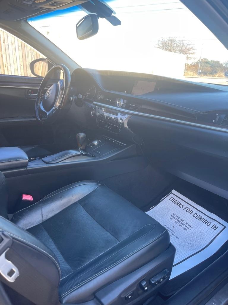 Lexus ES 350 Sedan 2014