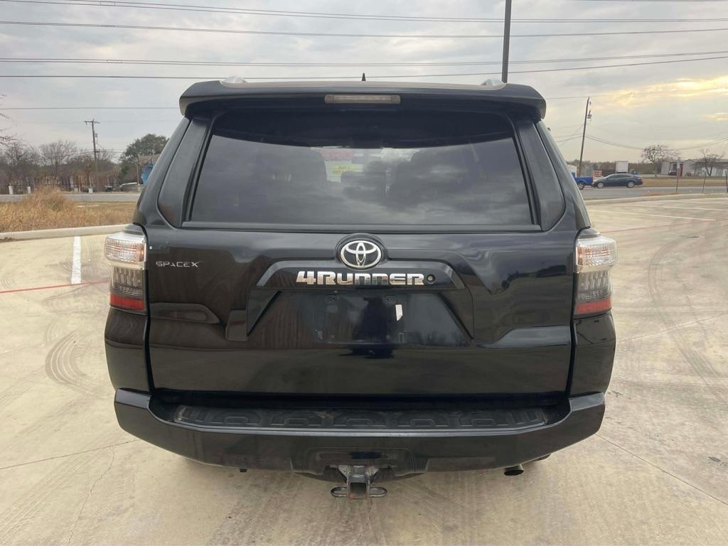 Toyota 4Runner SR5 2WD 2015