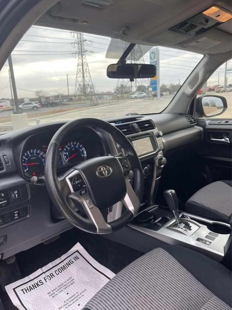 Toyota 4Runner SR5 2WD 2015