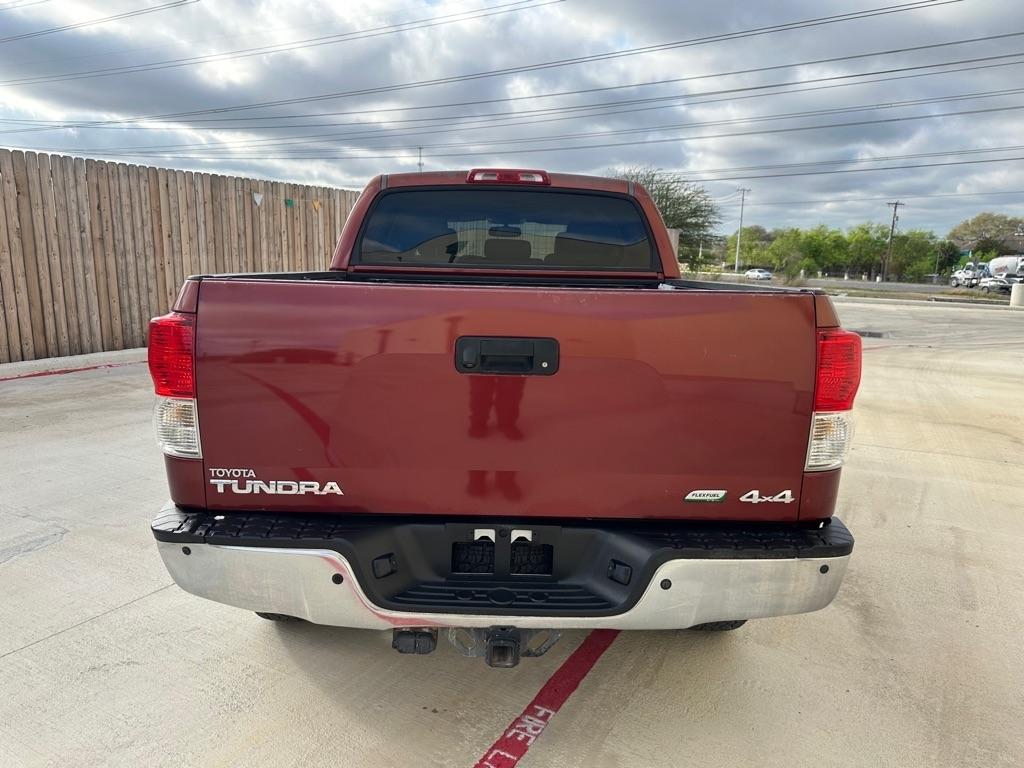 Toyota Tundra Limited 5.7L FFV CrewMax 4WD 2010