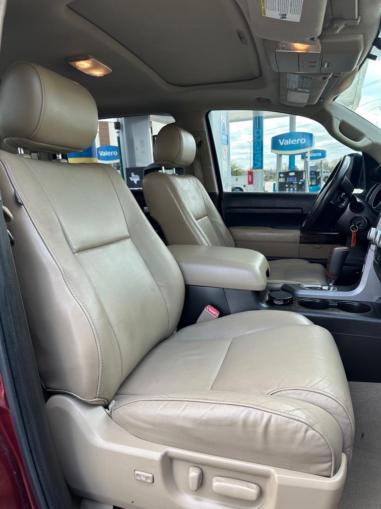 Toyota Tundra Limited 5.7L FFV CrewMax 4WD 2010