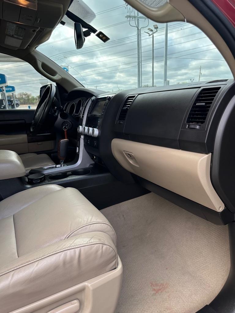 Toyota Tundra Limited 5.7L FFV CrewMax 4WD 2010