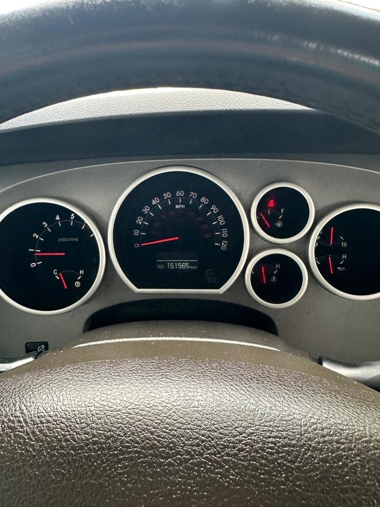 Toyota Tundra Limited 5.7L FFV CrewMax 4WD 2010