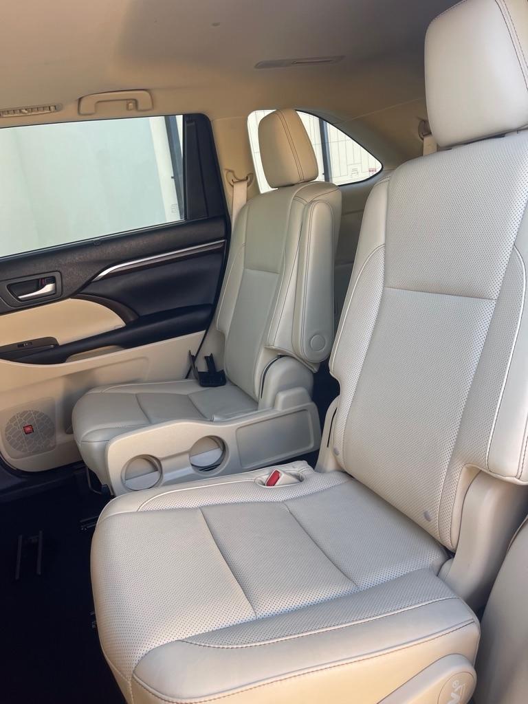 Toyota Highlander Limited AWD V6 2015