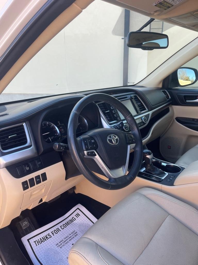 Toyota Highlander Limited AWD V6 2015