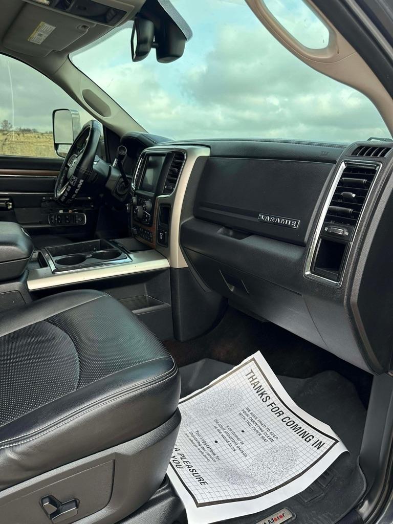 RAM 2500 Laramie Crew Cab SWB 4WD 2013