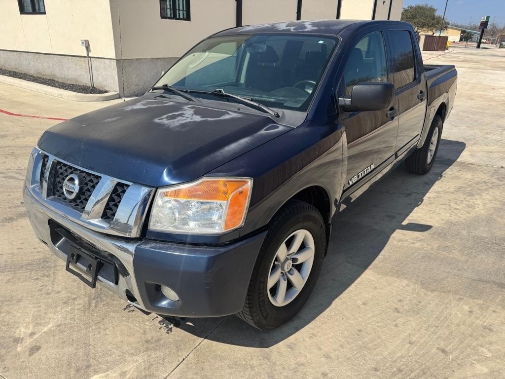 2010 Nissan Titan XE Crew Cab 2WD SWB