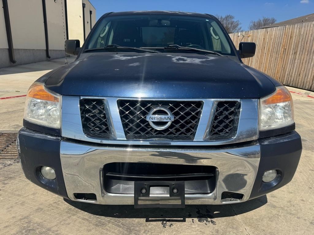 Nissan Titan XE Crew Cab 2WD SWB 2010