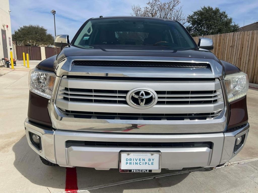 Toyota Tundra Platinum CrewMax 5.7L FFV 4WD 2015