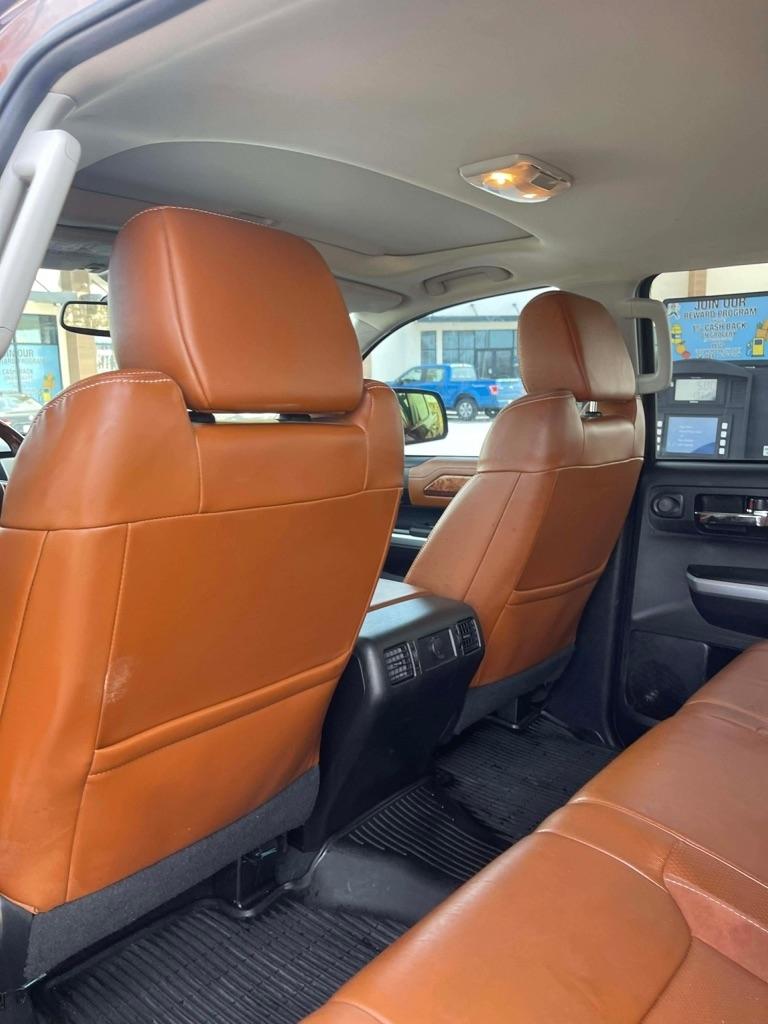 Toyota Tundra Platinum CrewMax 5.7L FFV 4WD 2015