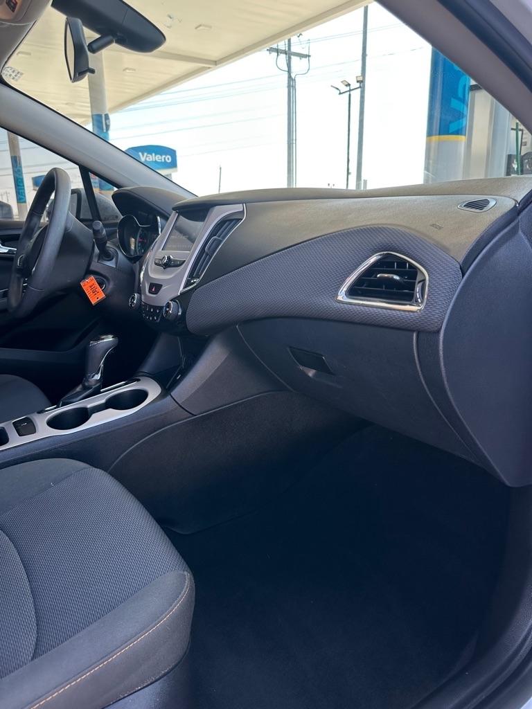 Chevrolet Cruze LS Auto 2017