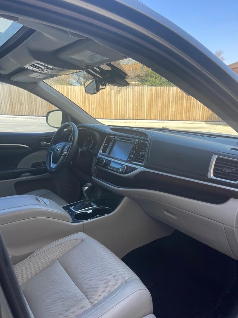 Toyota Highlander Hybrid Limited AWD 2016