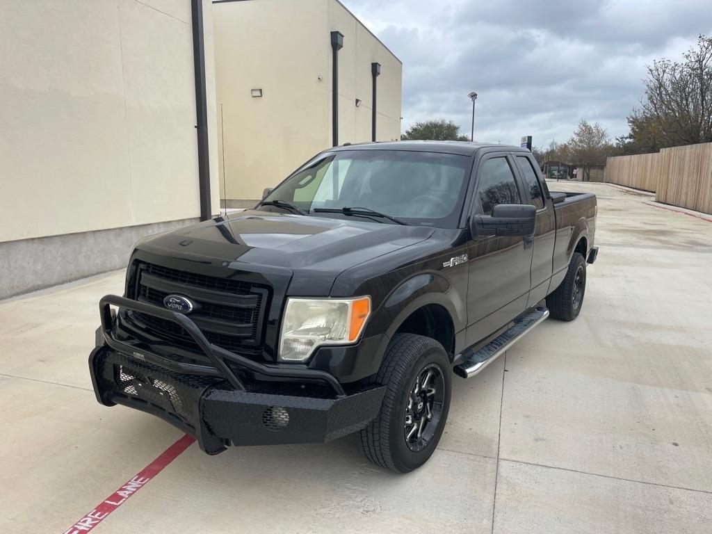 Ford F-150 XL SuperCab 8-ft. Bed 2WD 2014