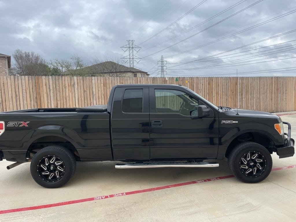 Ford F-150 XL SuperCab 8-ft. Bed 2WD 2014