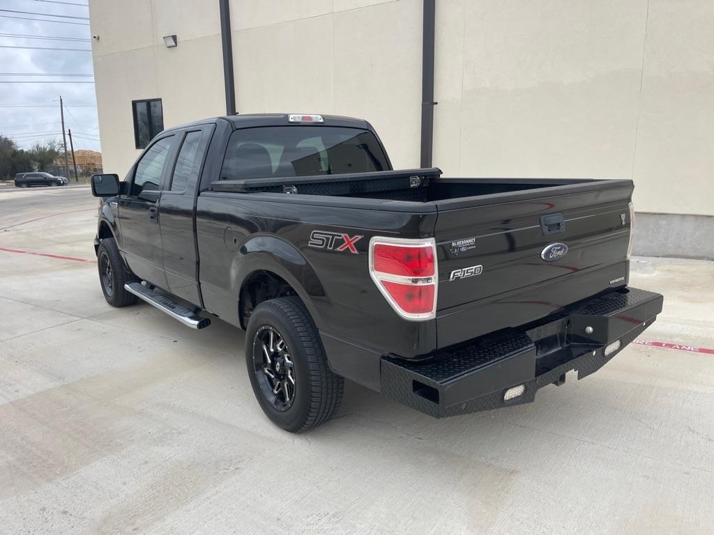 Ford F-150 XL SuperCab 8-ft. Bed 2WD 2014