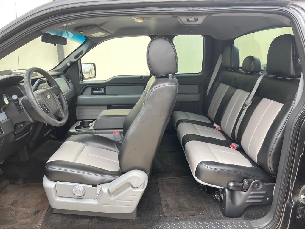 Ford F-150 XL SuperCab 8-ft. Bed 2WD 2014