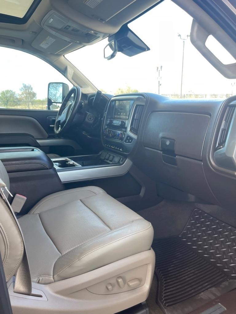 Chevrolet Silverado 2500HD LTZ Crew Cab 4WD 2015