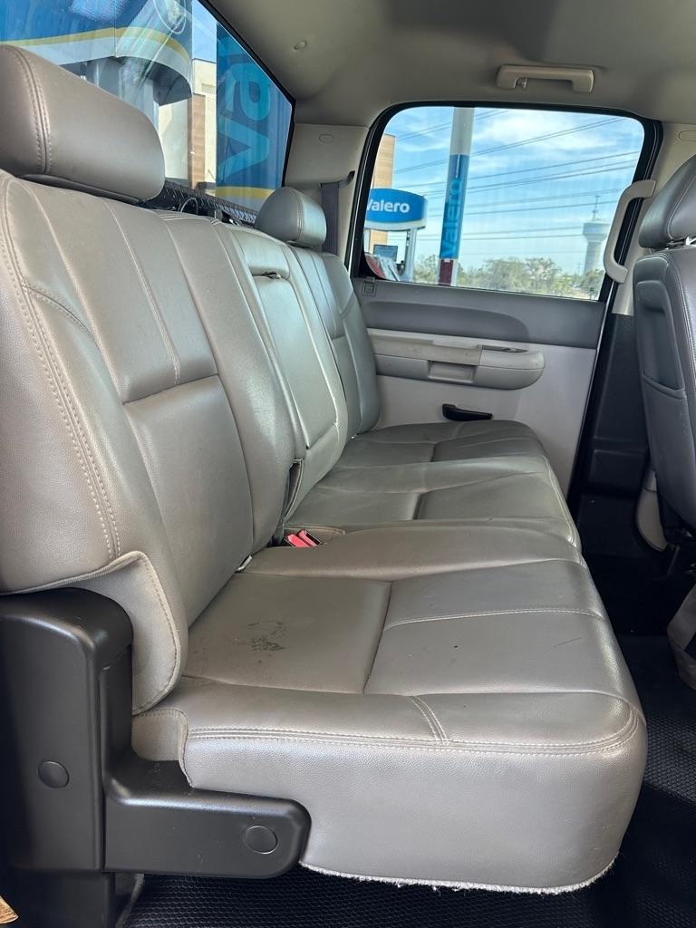 Chevrolet Silverado 2500HD Work Truck Crew Cab 4WD 2013