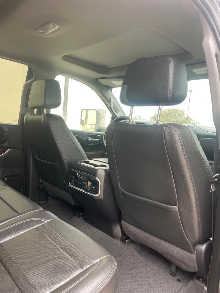 GMC Sierra 2500HD Denali Crew Cab 4WD 2020