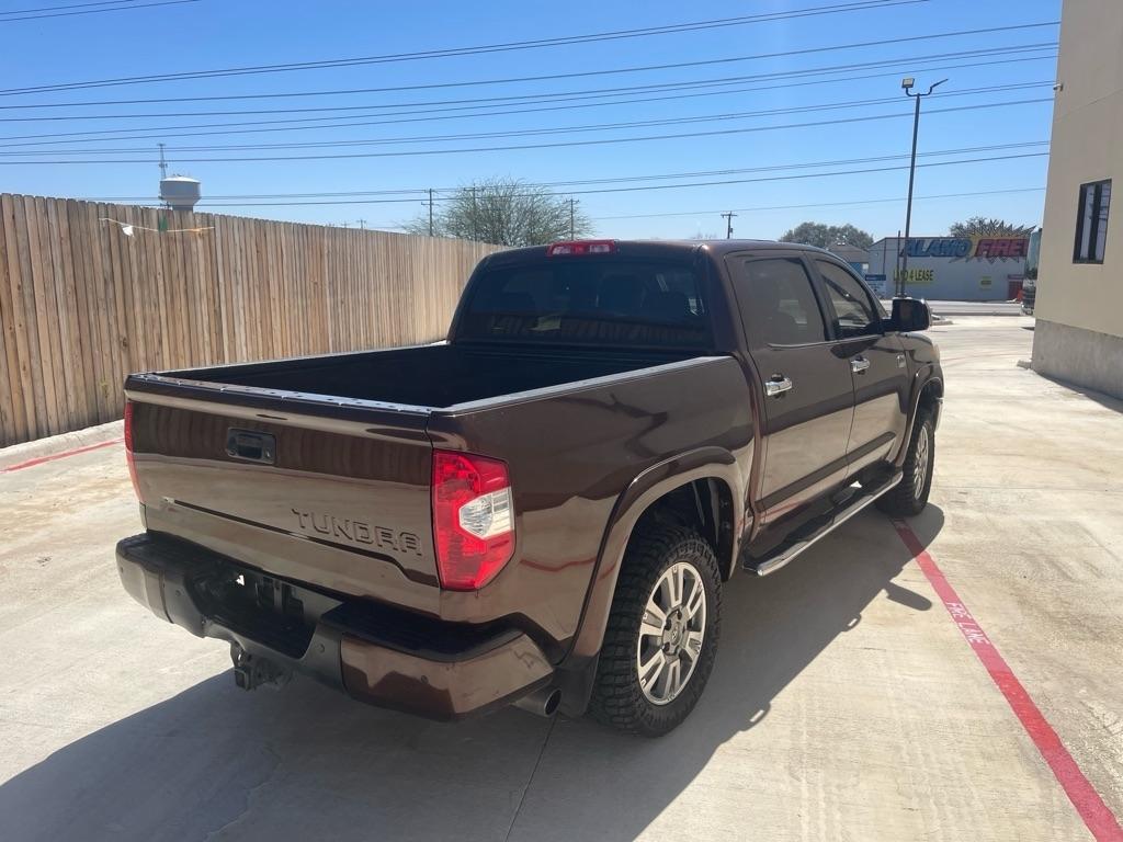 Toyota Tundra Platinum CrewMax 5.7L FFV 4WD 2016