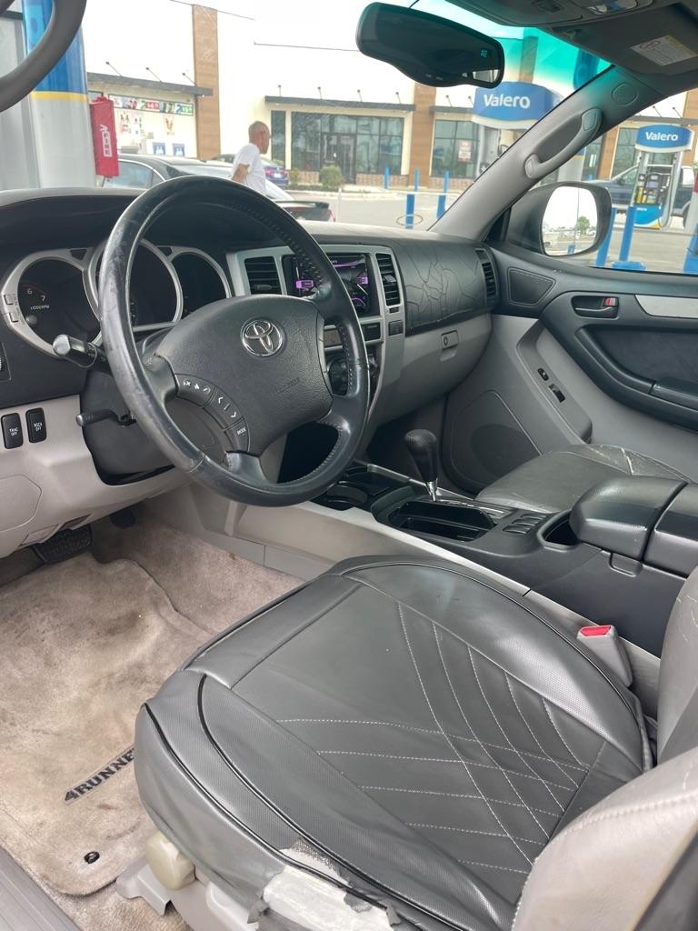 Toyota 4Runner SR5 2WD 2004