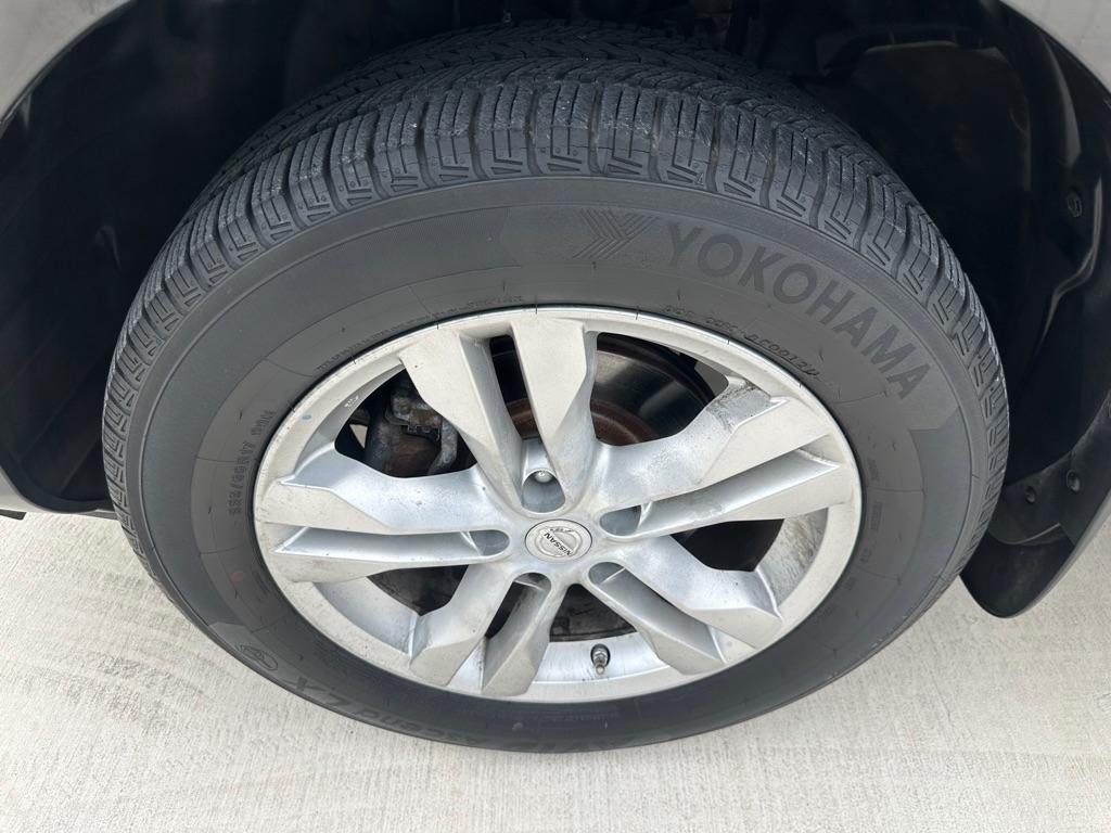 Nissan Rogue S AWD 2012