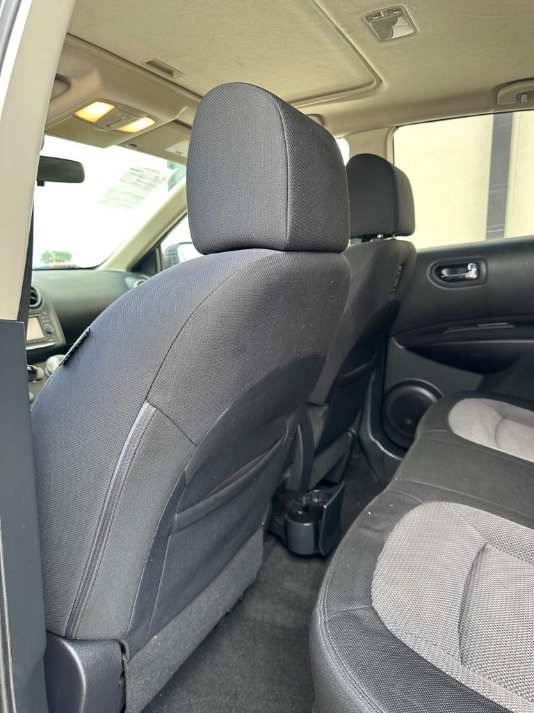 Nissan Rogue S AWD 2012