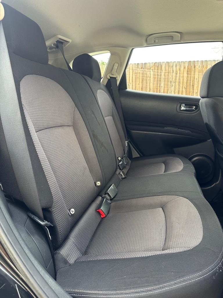 Nissan Rogue S AWD 2012