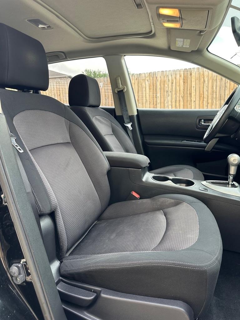 Nissan Rogue S AWD 2012