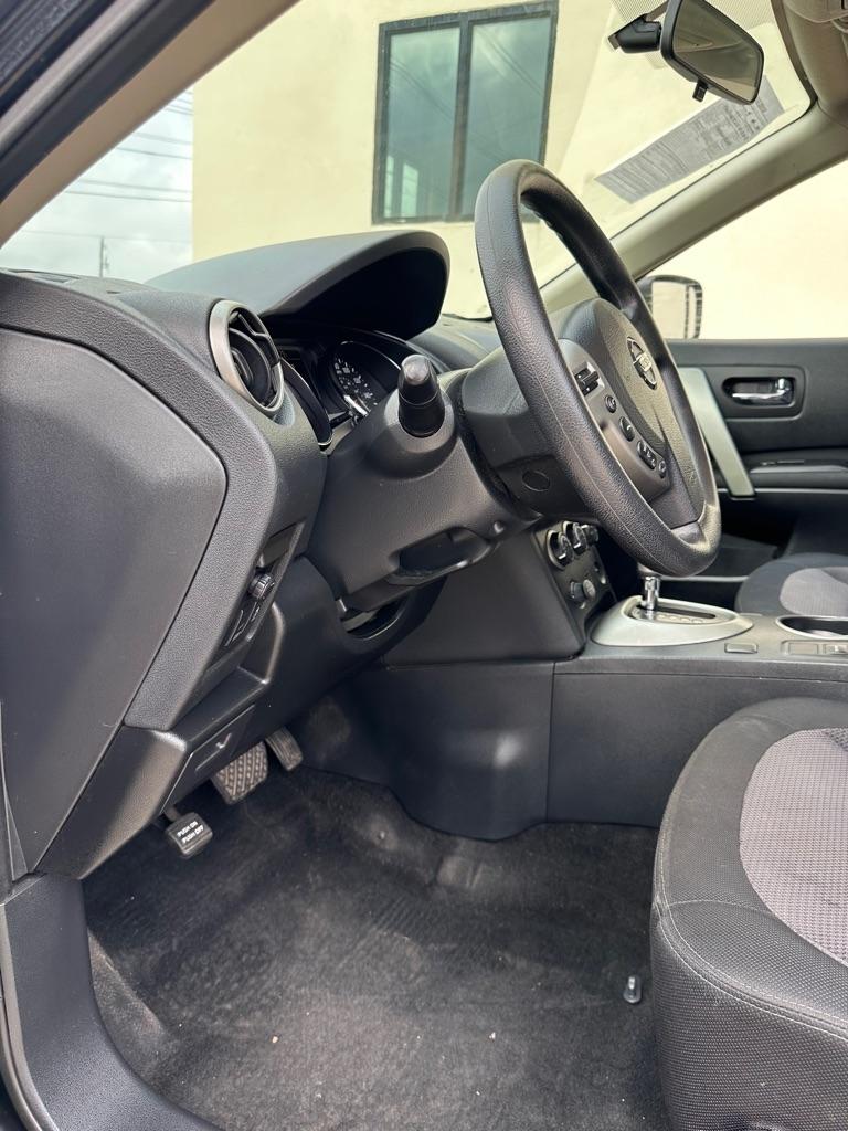 Nissan Rogue S AWD 2012