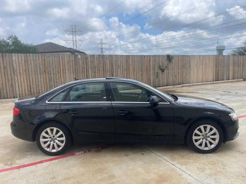 Audi A4 2.0T Sedan quattro Tiptronic 2013