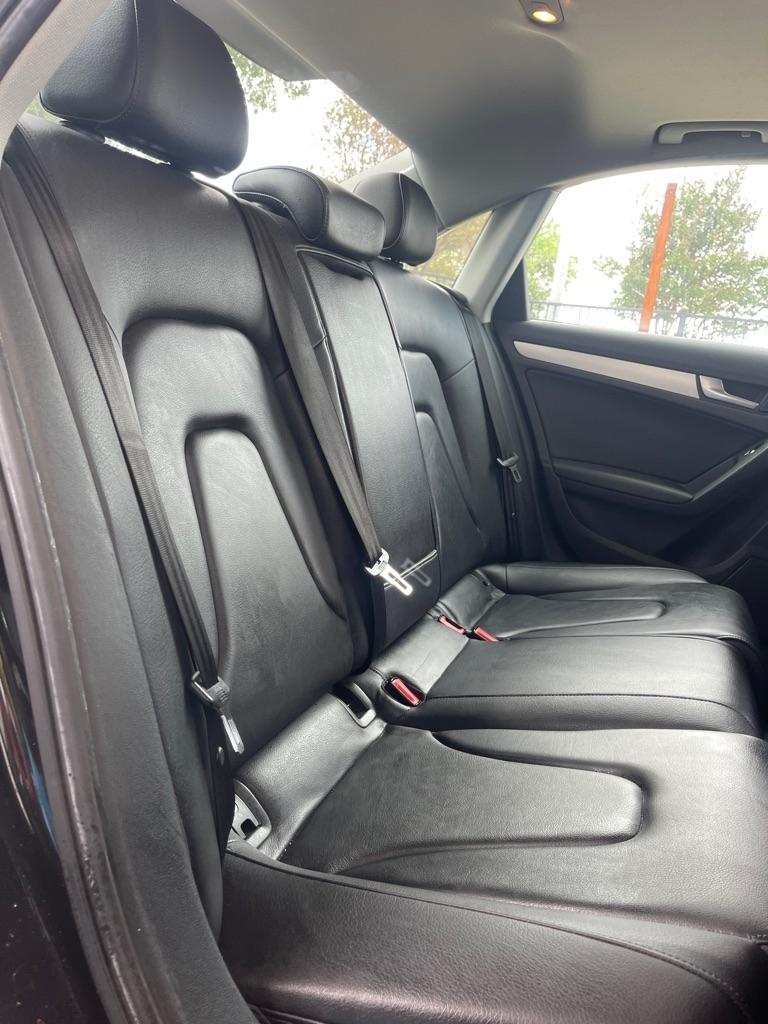 Audi A4 2.0T Sedan quattro Tiptronic 2013