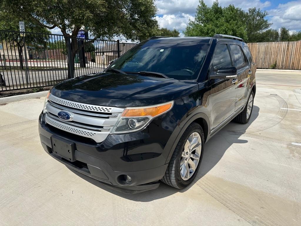 2014 Ford Explorer XLT's photo