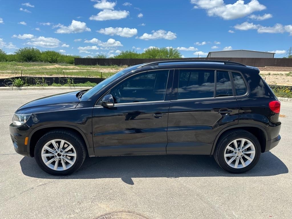 Volkswagen Tiguan S 2017