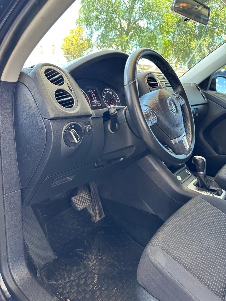 Volkswagen Tiguan S 2017