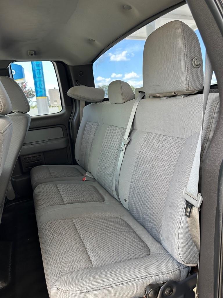 Ford F-150 XL SuperCab 8-ft. Bed 2WD 2013