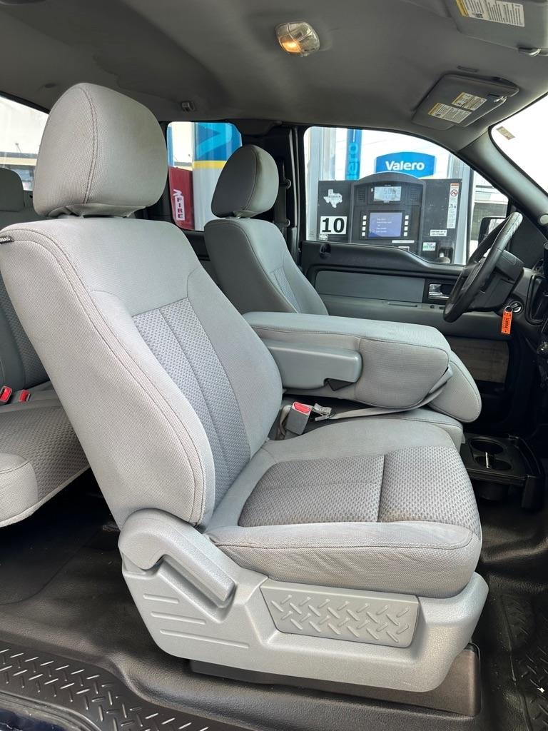Ford F-150 XL SuperCab 8-ft. Bed 2WD 2013