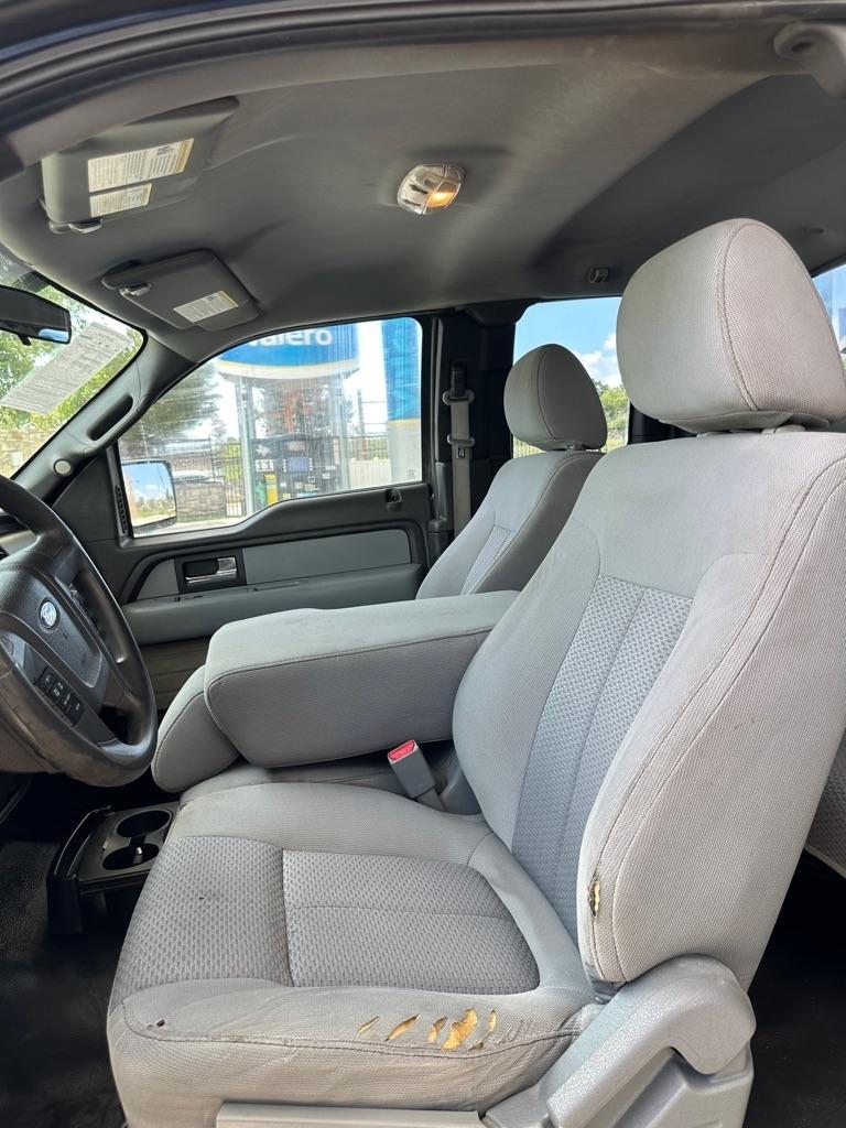 Ford F-150 XL SuperCab 8-ft. Bed 2WD 2013