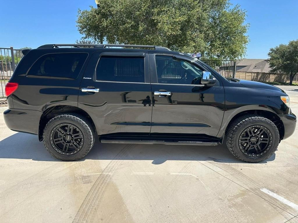 Toyota Sequoia Plantium 2WD 2014