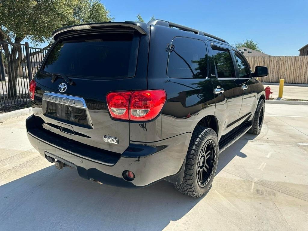 Toyota Sequoia Plantium 2WD 2014