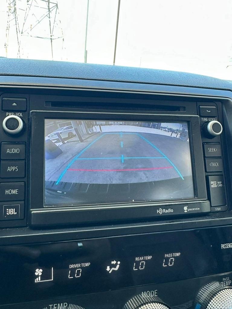 Toyota Sequoia Plantium 2WD 2014