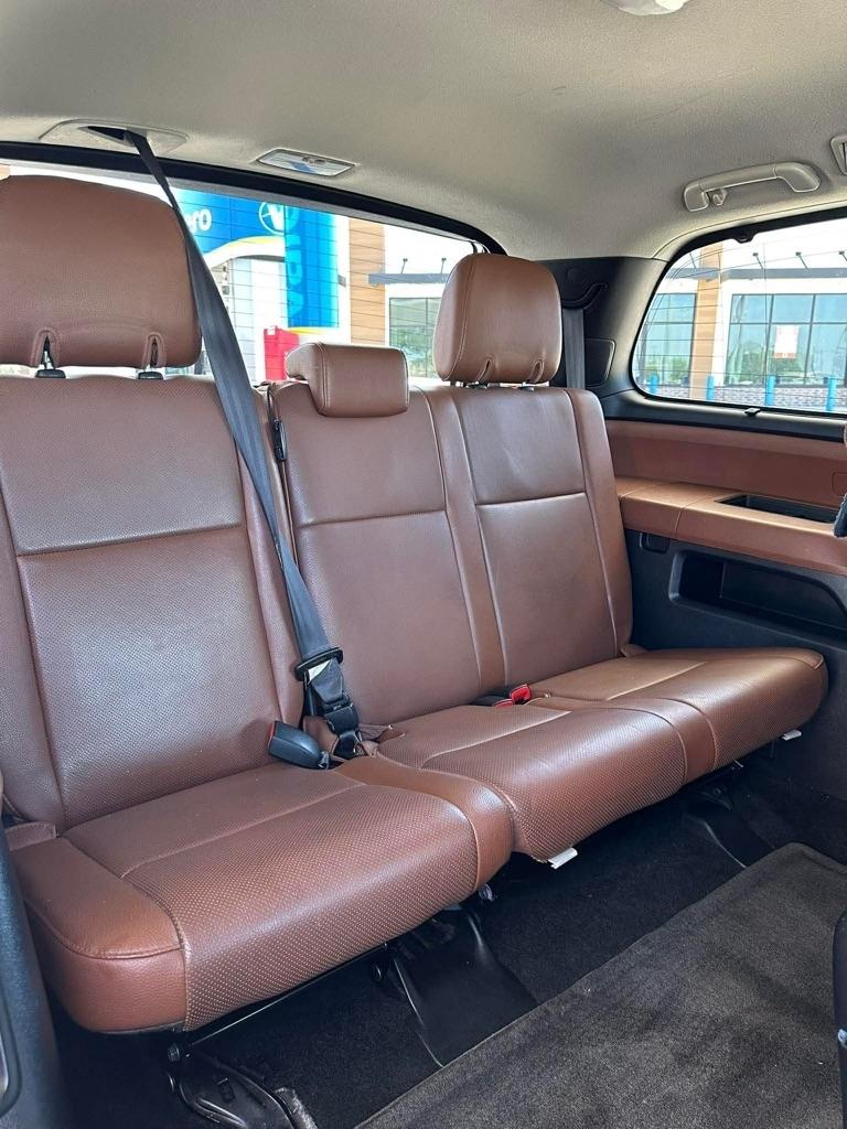 Toyota Sequoia Plantium 2WD 2014
