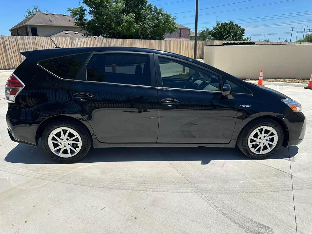 Toyota Prius V Three 2017