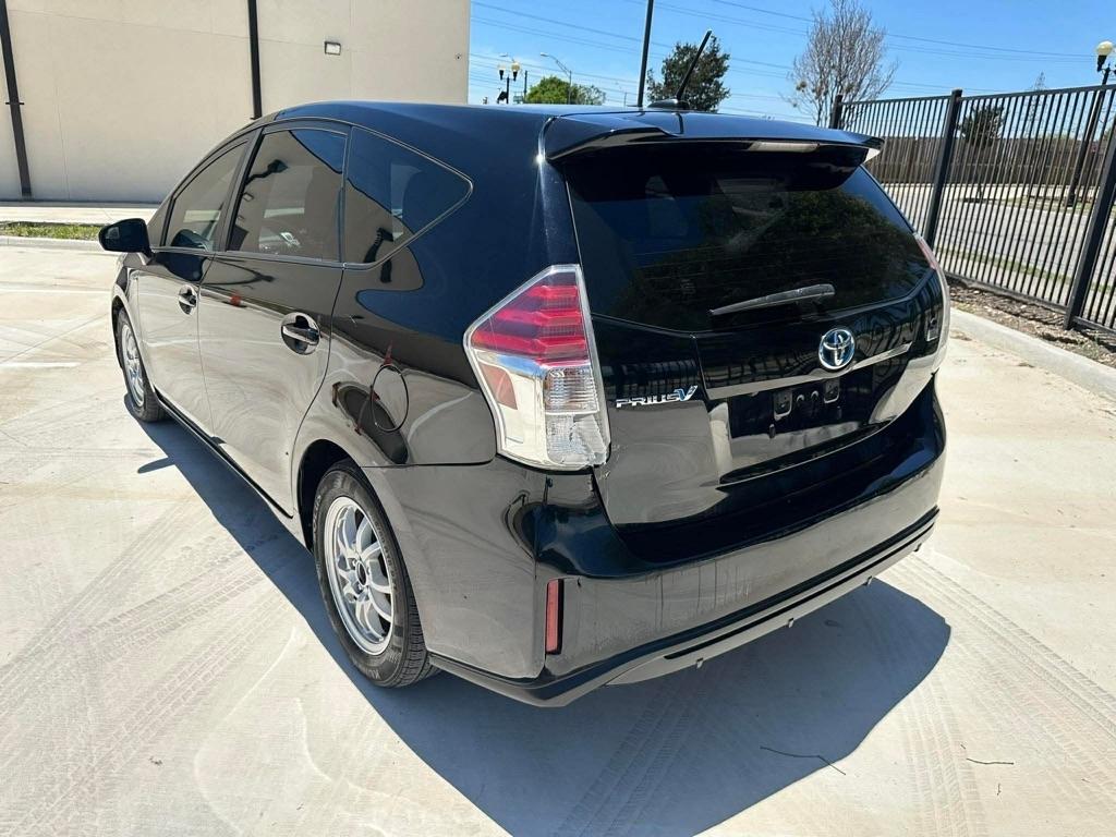 Toyota Prius V Three 2017