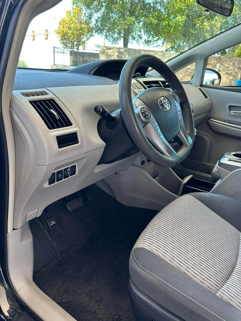 Toyota Prius V Three 2017