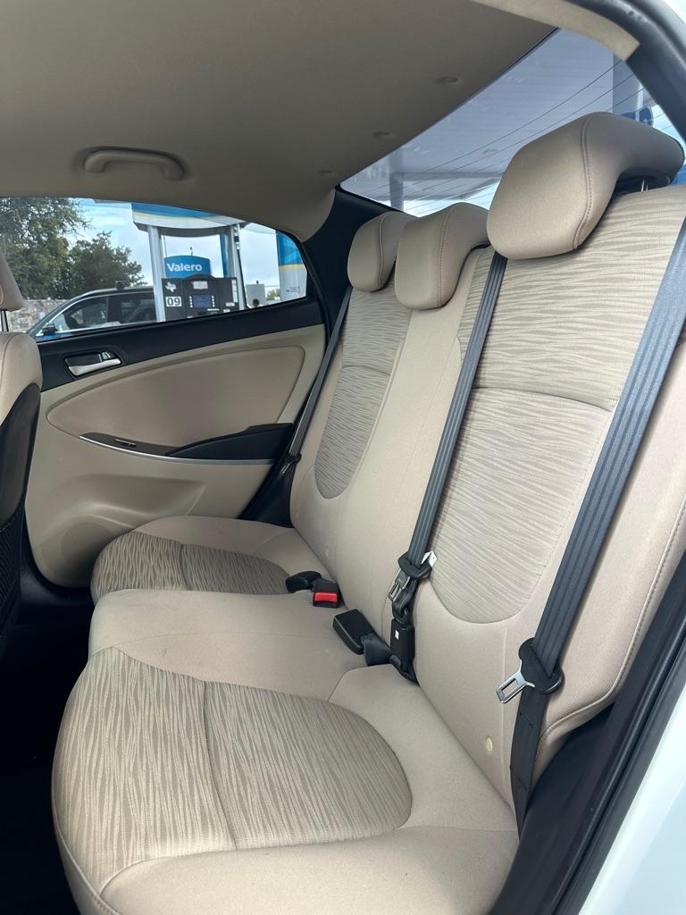 Hyundai Accent SE 4-Door 6A 2017
