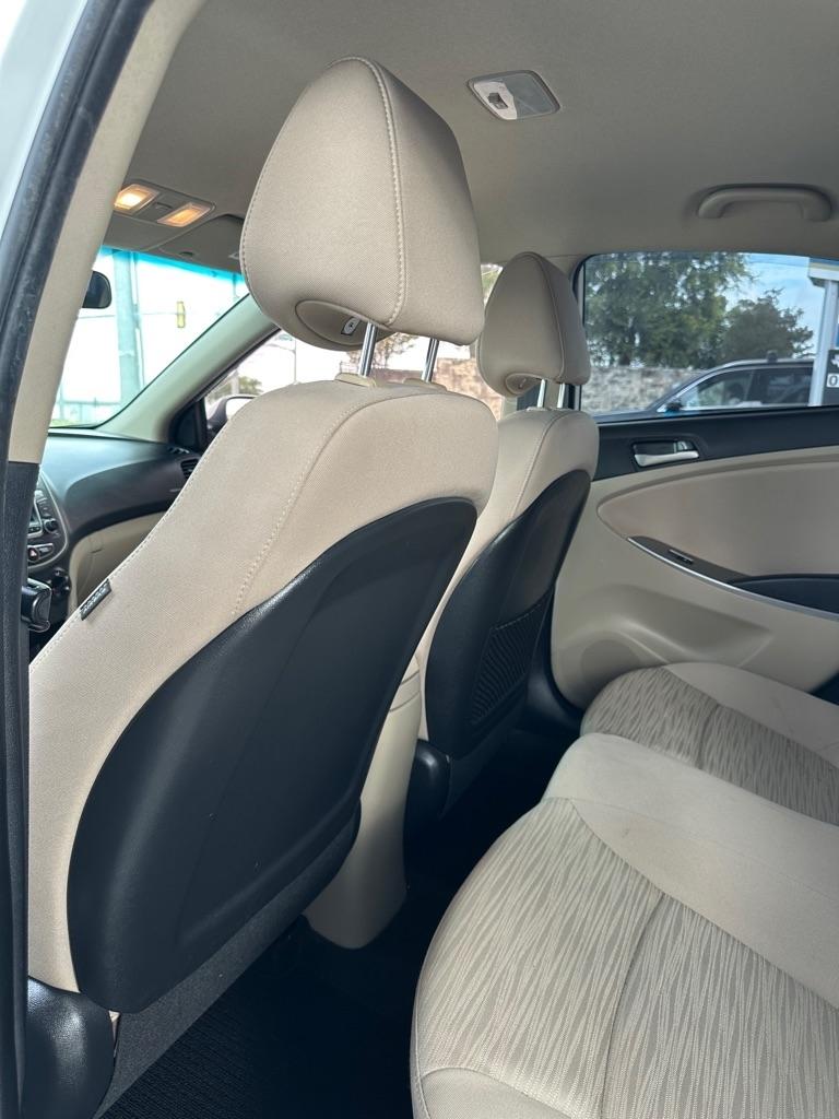 Hyundai Accent SE 4-Door 6A 2017
