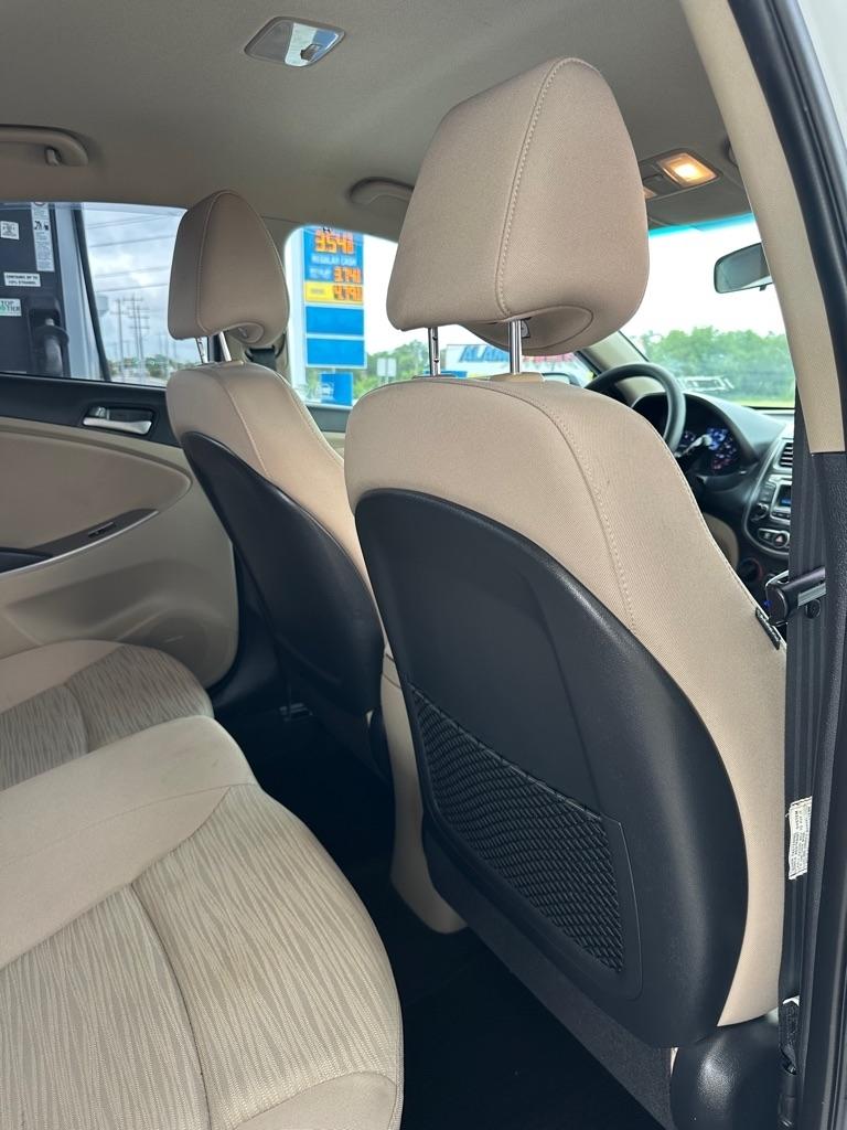Hyundai Accent SE 4-Door 6A 2017