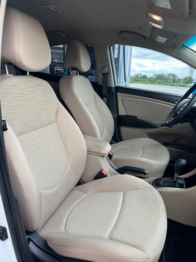 Hyundai Accent SE 4-Door 6A 2017