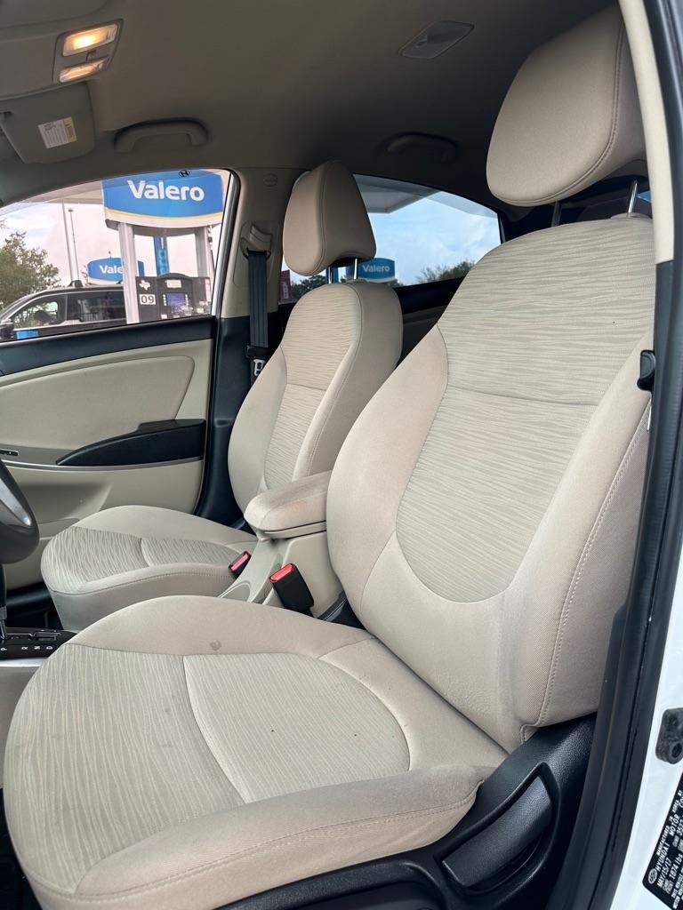Hyundai Accent SE 4-Door 6A 2017